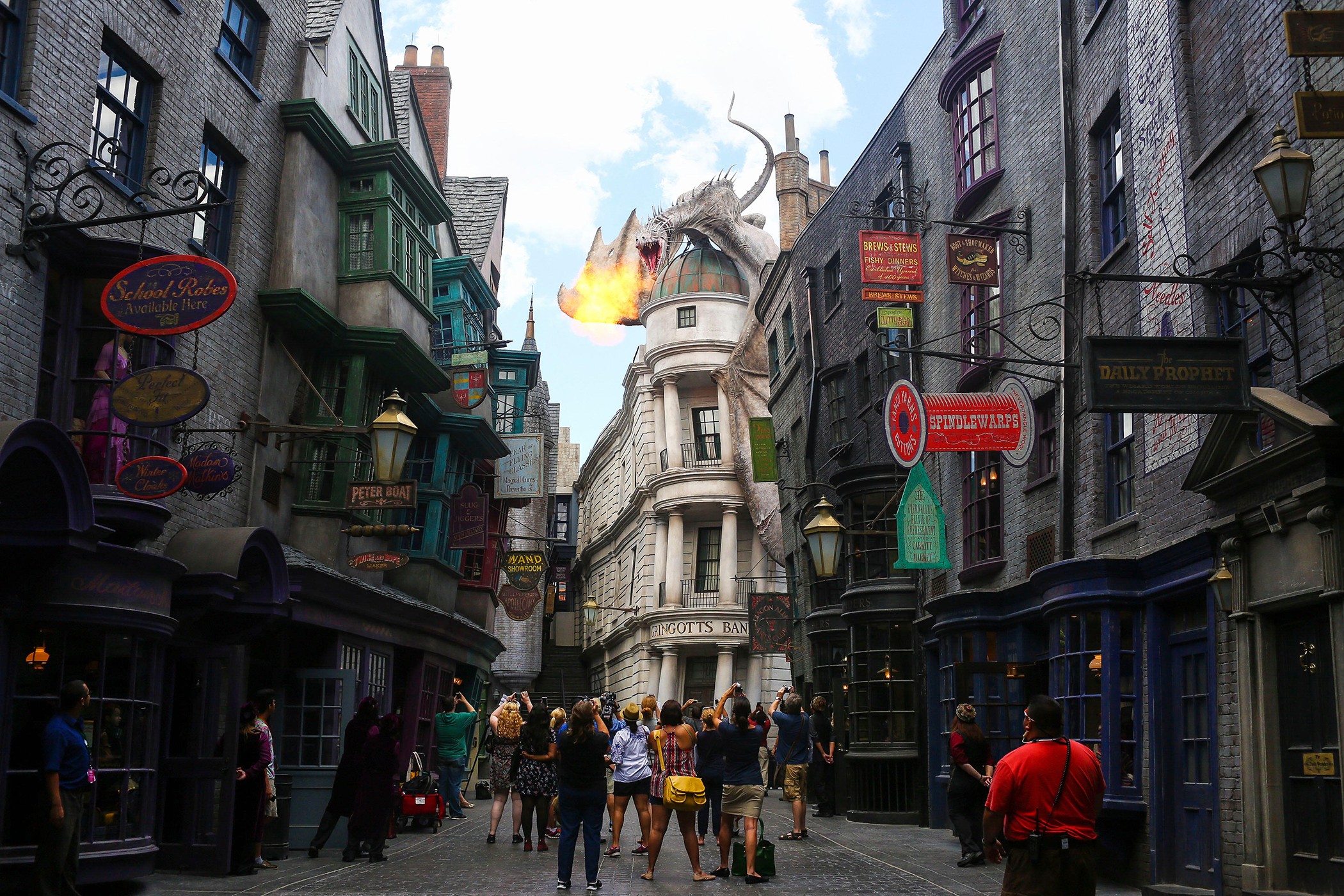 170518-universal-studios-cost-wizarding-world-harry-potter-diagon-alley