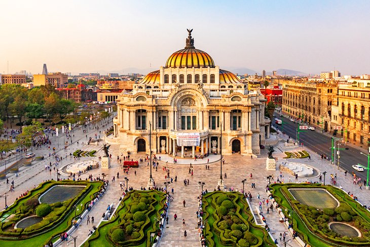 mexico-in-pictures-most-beautiful-places-to-visit-palacio-bellas-artes