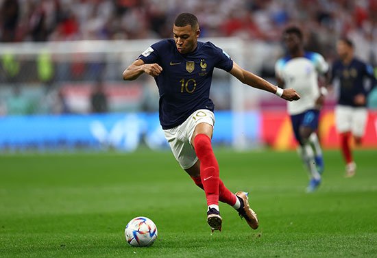 French-soccer-player-Kylian-Mbappe-FIFA-World-Cup-December-10-2022(3).jpg